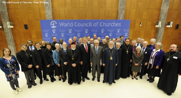 Политиката ја бара религијата на помош за бегалската криза