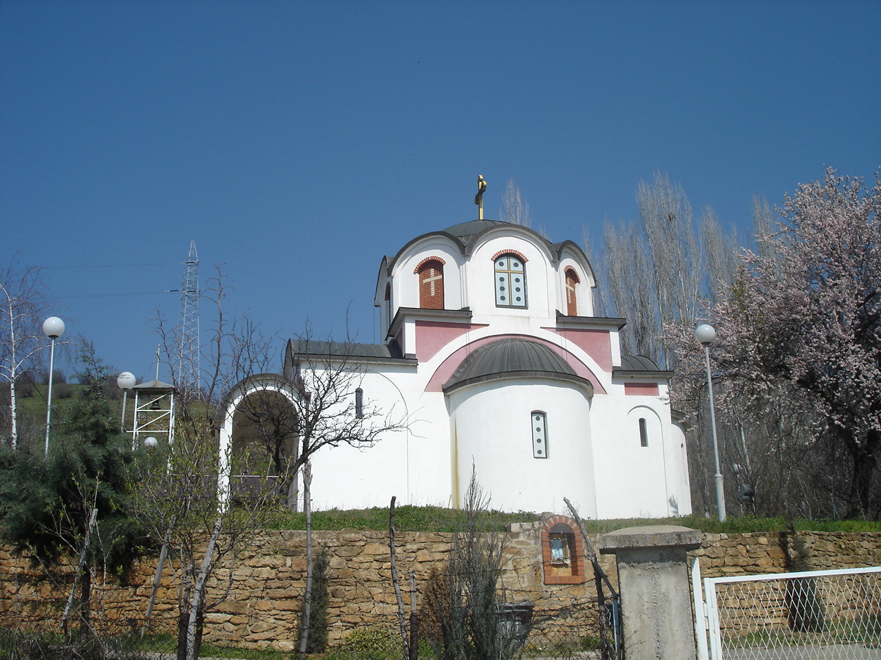 Ограбена црква во Брњарци