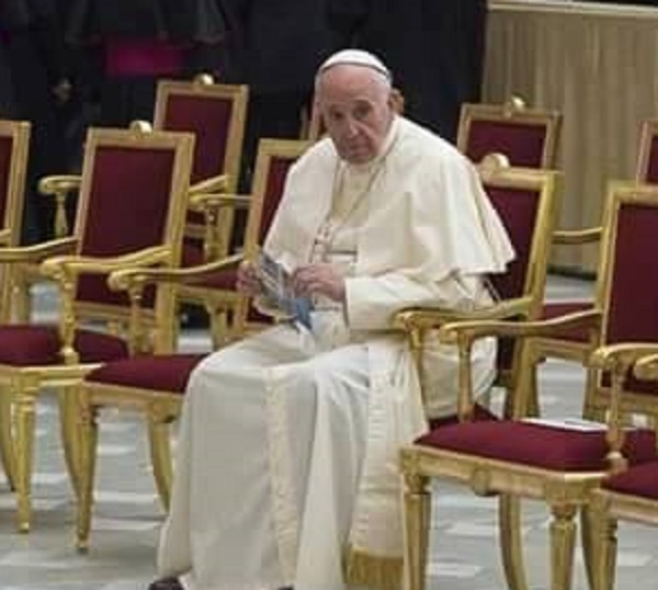 Осамениот Папа, една слика илјада зборови