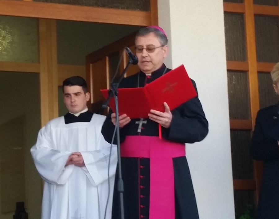 Бискупот Стојанов го повика Папата Франциск да дојде во Македонија