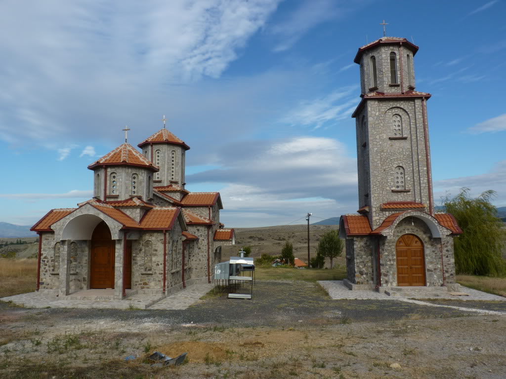 Ограбени две цркви во Штип