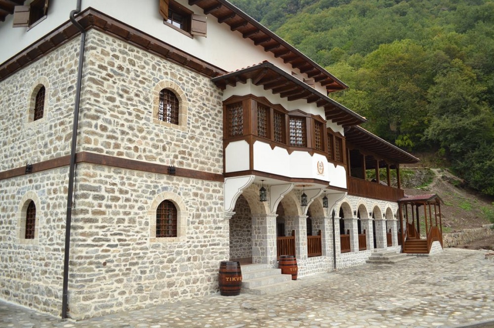 Осветен првиот етно-ресторан по идеја на Бигорскиот манастир