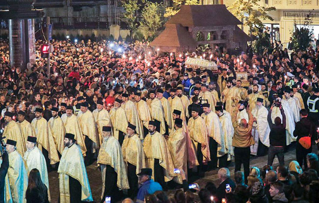 Над 25.000 верници на литија во Романија