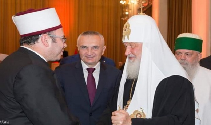 Рускиот Патријарх Кирил ја заврши посетата на Албанија