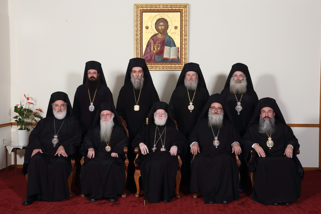 Синодот на Критската црква го разреши Архиепископот