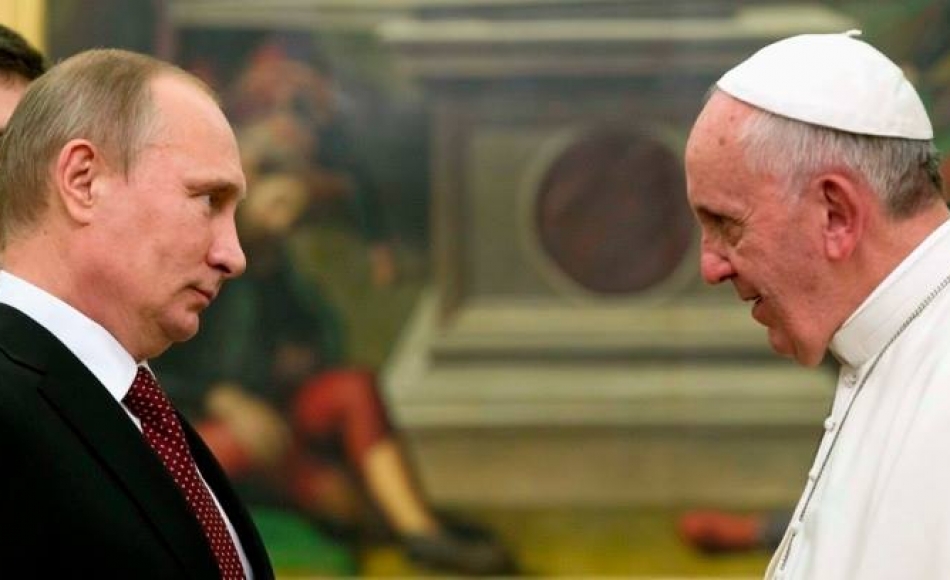 Папата се„крсти“ во Путин за спас на Христијаните