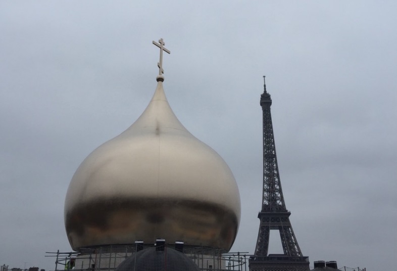 Русија гради огромна црква во центарот на Париз
