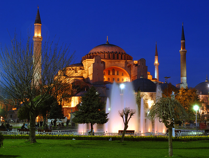 Света Софија во Истанбул 30 дена ќе биде „џамија“