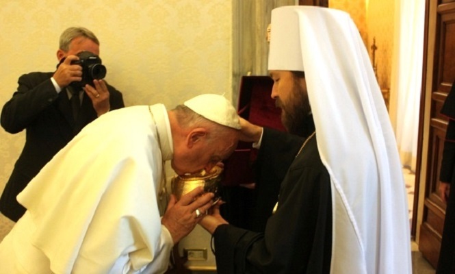 Скапоцен подарок за Папата од Руската православна црква