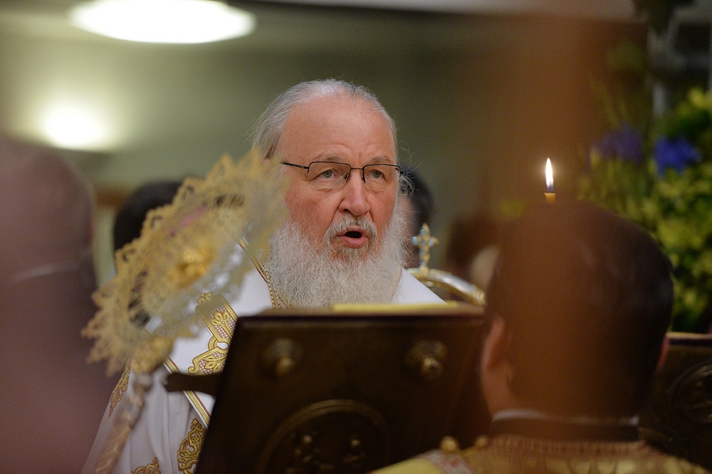 Рускиот патријарх Кирил во историска посета на Британија
