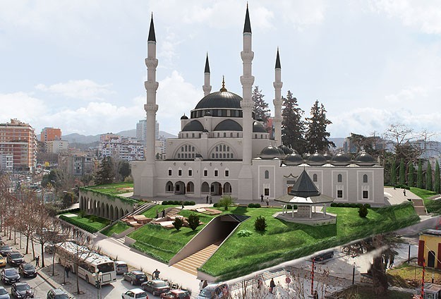 Најмалку десет џамии во Албанија сè уште вон контрола