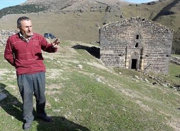 Турски овчар со децении е чувар на православен храм