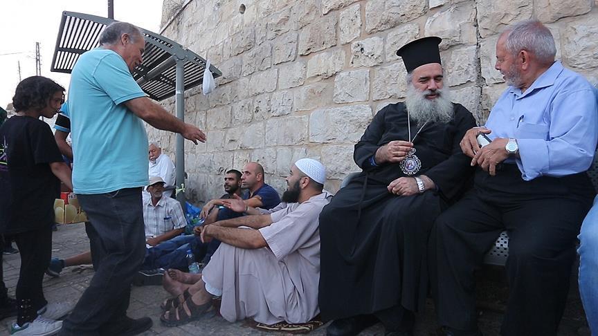 Црквите во Ерусалим се солидаризираа со џамијата Ал Акса