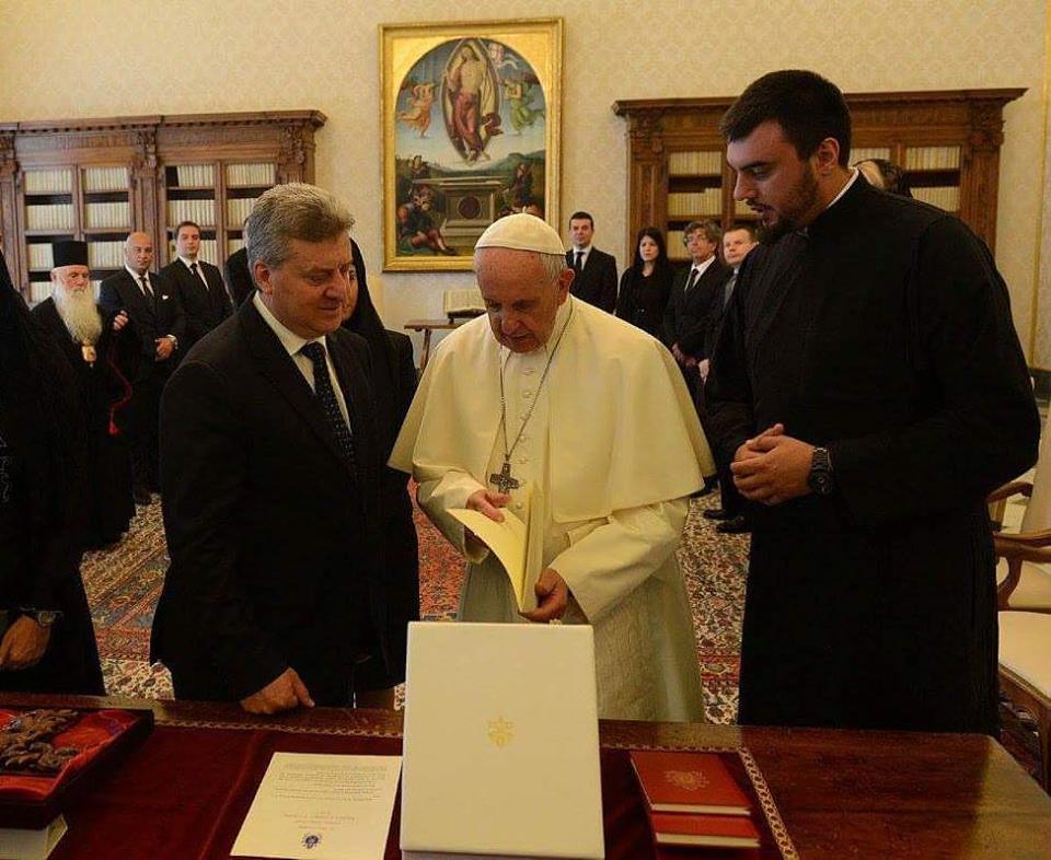 Македонски теолог работи како предеведувач кај папата Франциск