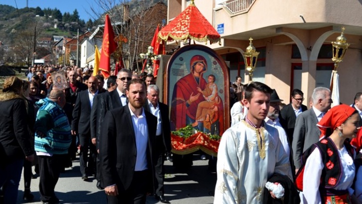 Во недела Богородица Брзопослушница повторно низ струмичките улици