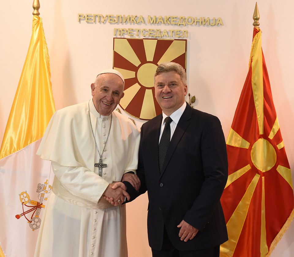 Папата Франциск импресиониран од претседателот Иванов: Во Македонија има верска почит!