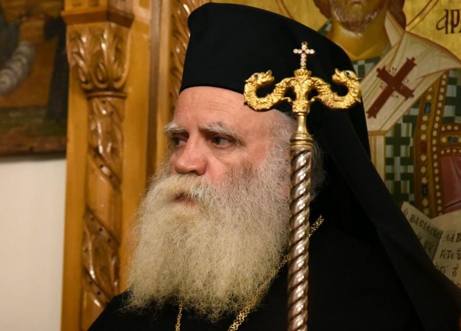 Приведен Митрополит во Грција држел – литургија и покрај забраната