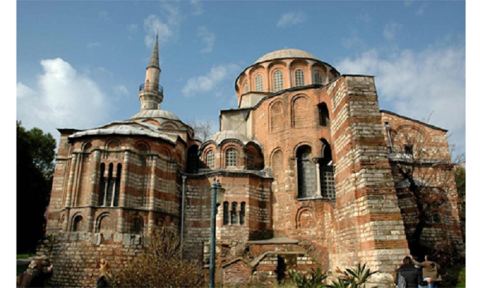 По „Света Софија“ И познатиот византиски храм „Хора“ во Истанбул претворен во џамија